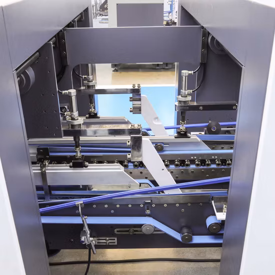 Incollatrice pieghevole automatica per scatole di cartone Incollatrice per scatole Incollatrice per scatole di cartone 4